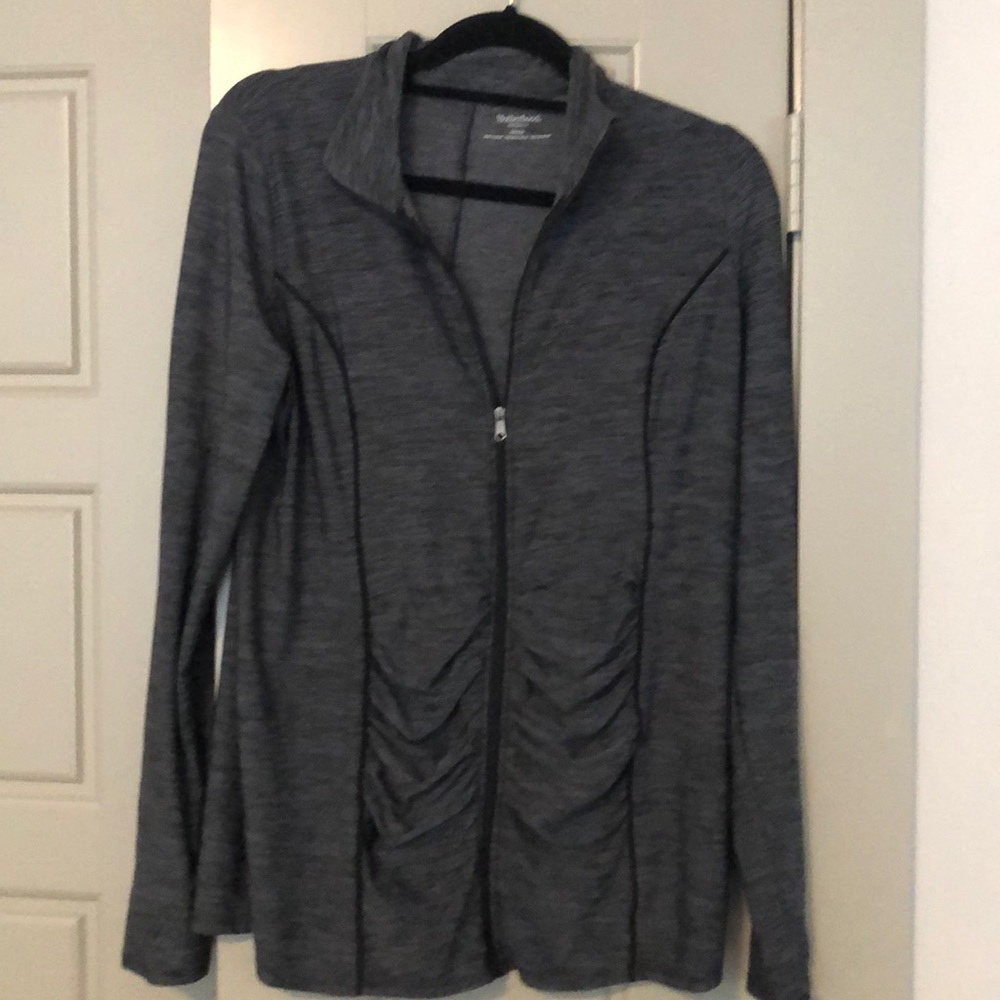 Light weight maternity jacket